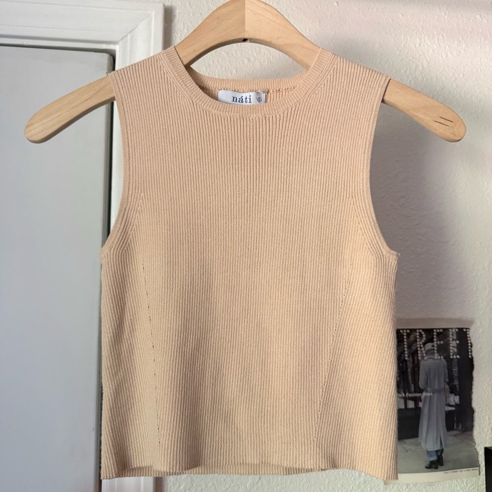 NWT NATI tan beige nude rib ribbed stretchy sleeveless cropped tank top